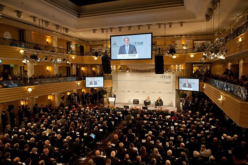 Es wird viel diskutiert in München. Doch für Entscheidungen ist die Sicherheitskonferenz werder der richtige Rahmen, noch stimmen die Rahmenbedingungen: Bald sind Wahlen.