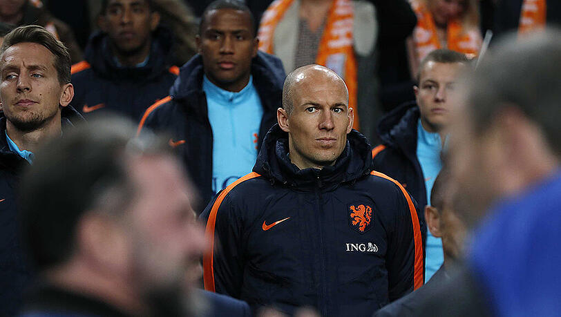 Arjen Robben war Beobachter des Remis der Niederlande gegen Belgien. Arjen Robben war Beobachter des Remis der Niederlande gegen Belgien.