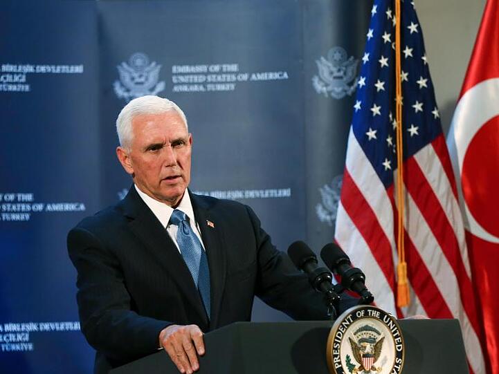US-Vizepräsident Mike Pence verkündigt die Einigung auf eine Waffenruhe in Nordsyrien.