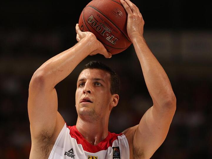 Basketballer Paul Zipser vom FC Bayern in Aktion. Foto: Ina Fassbender/Archiv