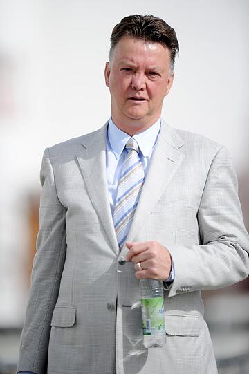 Der beurlaubte Bayern-Coach kam am Montag unerwartet an die Säbener Straße. Louis van Gaal holte seine Unerlagen aus dem Trainerbüro und verabschiedete sich von der Mannschaft