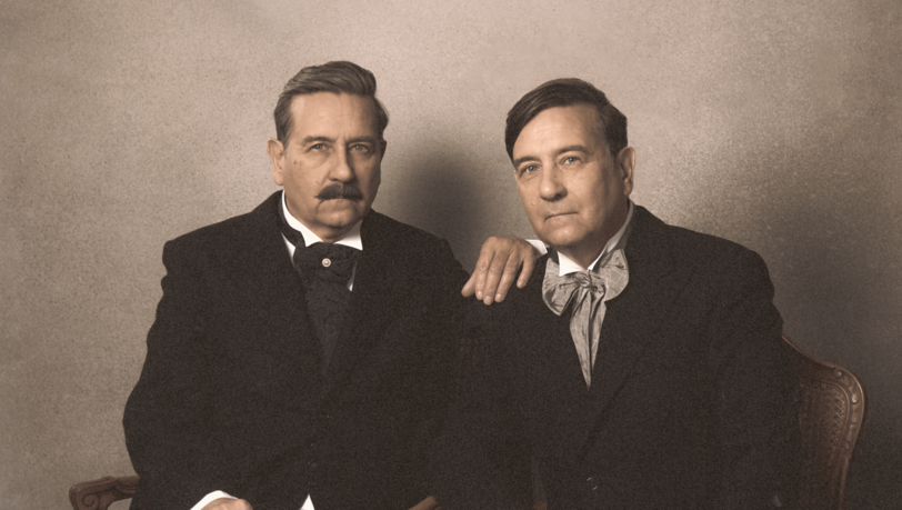 Alain Claude Sulzer hat sich in diesem Doppelporträt selbst als Jules und Edmond Goncourt inszeniert.
