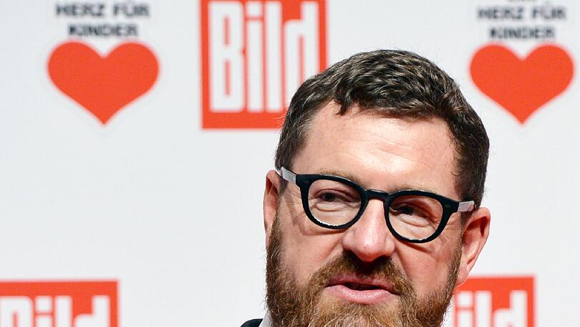Islam-Kritik in der BamS: Bild-Chefredakteur Kai Diekmann geht auf Distanz. Islam-Kritik in der BamS: Bild-Chefredakteur Kai Diekmann geht auf Distanz.