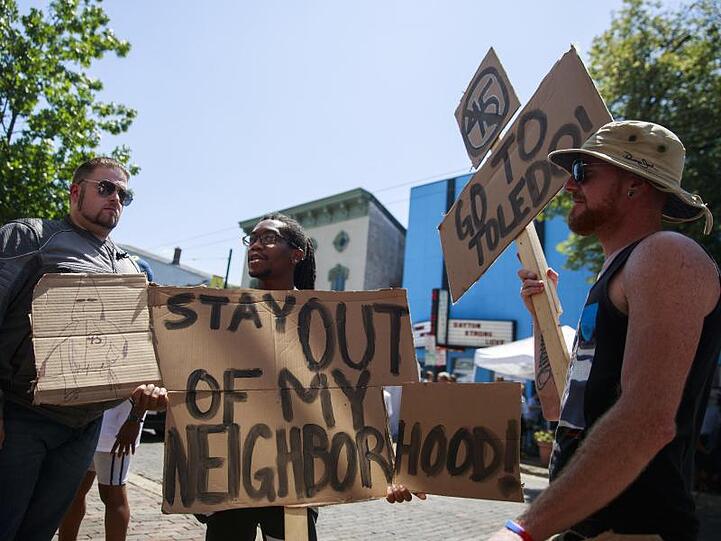 Protest in Dayton gegen den Besuch von Präsident Trump.