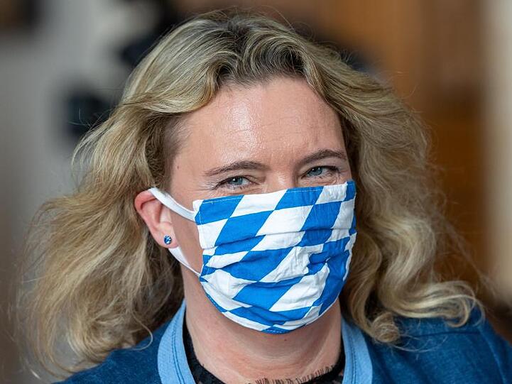 Kerstin Schreyer (CSU), Staatsministerin für Wohnen, Bau und Verkehr. Foto: Peter Kneffel/dpa/Archivbild