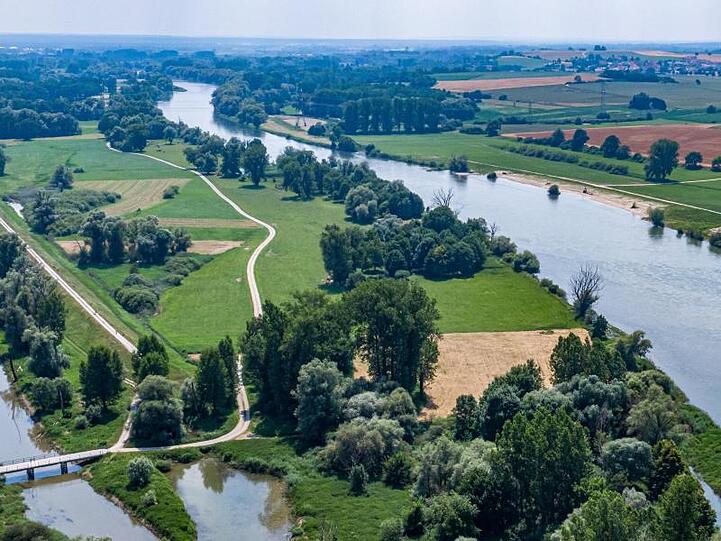 Das Römerkastell Abusina an der Donau bei Eining. Foto: Armin Weigel/dpa/Archivbild