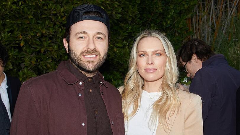 Simon Tikhman und Erin Foster sind seit mehr als vier Jahren verheiratet.