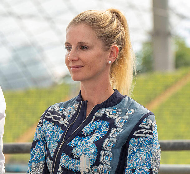 Im Gespräch mit Dressurreiterin Jessica von Bredow-Werndl sorgt Felix Neureuther für Provokationen. Im Gespräch mit Dressurreiterin Jessica von Bredow-Werndl sorgt Felix Neureuther für Provokationen.