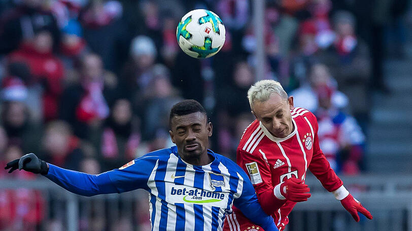 Rafinha: Note 4. Weil Kimmich wegen Wadenproblemen pausieren musste, durfte der Brasilianer wieder rechts hinten ran. Manchmal fahrig und überhastet. Tat zu wenig aus dem Raum vor sich für Offensiv-Vorstöße. Insgesamt zu dünn.