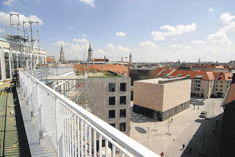 Der Blick vom Angerhof über ganz München.