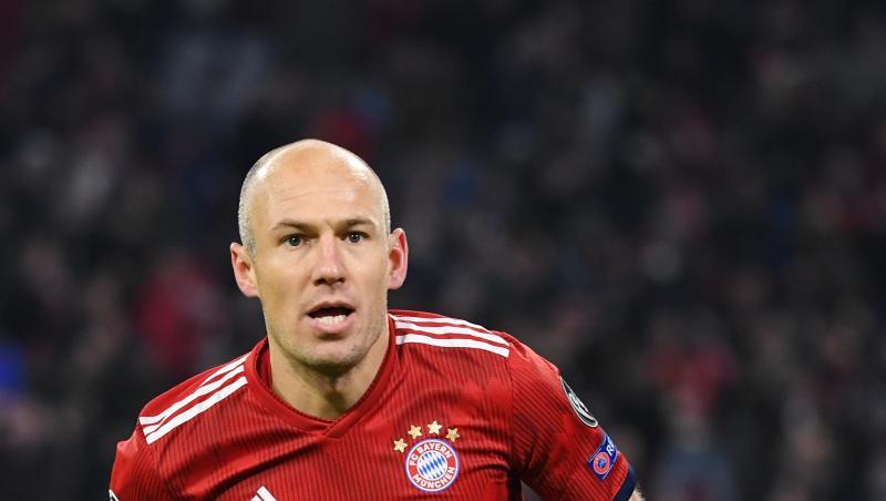 Münchens Torschütze Arjen Robben jubelt über das 1:0. Foto: Sven Hoppe/Archiv