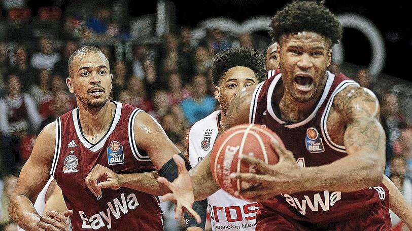 "Wir müssen vor niemandem Angst haben", sagt Bayerns Alex King (l.), hier neben Teamkollege Devin Booker.