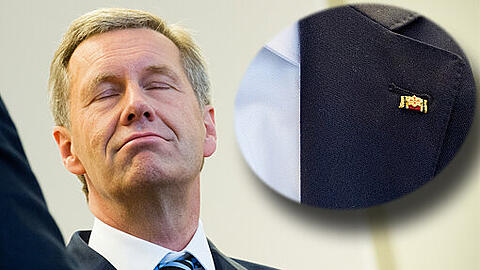 Novum in der bundesdeutschen Geschichte: Erstmals steht ein ehemaliger Bundespräsident vor Gericht. Christian Wulff erscheint am Donnerstagvormittag mit angestecktem Bundesverdienstkreuz am Landgericht Hannover.