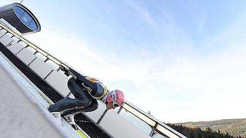 Severin Freund konnte seine starke Auftakt-Form nicht halten. Im Einzelspringen landete er auf Platz 12.
