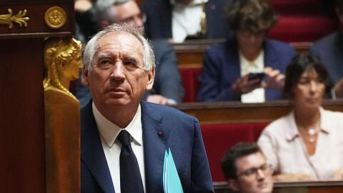 Bayrou war erst vor knapp neun Monaten von Präsident Macron ernannt worden.