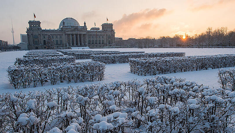 Schnee soweit das Auge reicht und das überall in Deutschland, wie hier in Berlin. Schnee soweit das Auge reicht und das überall in Deutschland, wie hier in Berlin.