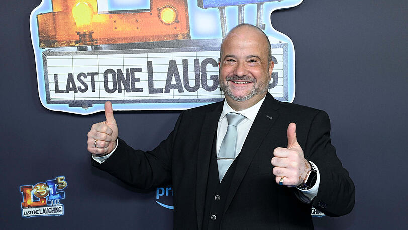 Der lachende Mann, Martin Sieber, ist die Geheimwaffe von Michael "Bully" Herbig bei "LOL: Last One Laughing".