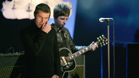 Liam und Noel Gallagher sind das Herz der Band, die 2009 zerbrach. (Archivbild)
