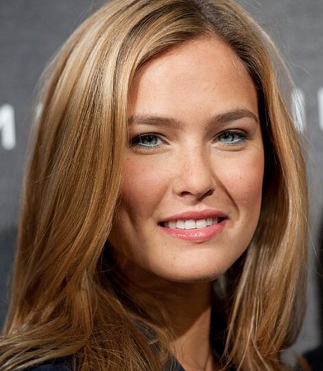 Was sie wohl dazu sagt: Shaun White ist mit Model Bar Rafaeli zusammen.