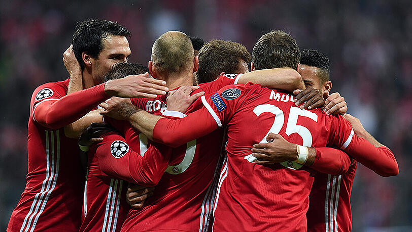 Jubel bei den Bayern: Die Münchner gewinnen mit 4:1 gegen den PSV Eindhoven. Jubel bei den Bayern: Die Münchner gewinnen mit 4:1 gegen den PSV Eindhoven.
