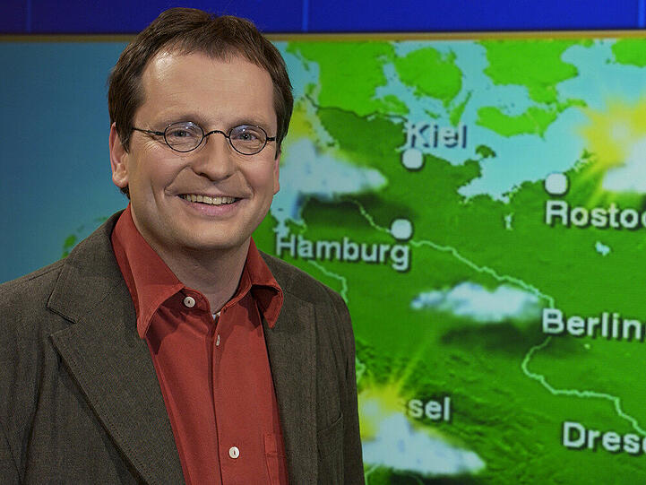 Mit diesem Lächeln vor der Wetterkarte wird Ben Wettervogel den Leuten in Erinnerung bleiben