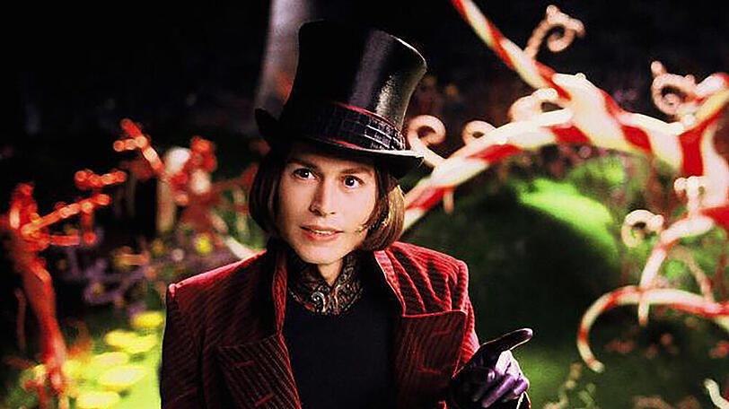 "Charlie und die Schokoladenfabrik": Die ganze Welt ist in hellem Aufruhr, als der legendäre Willy Wonka (Johnny Depp) ein Gewinnspiel startet