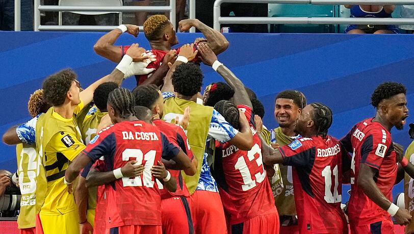 Kap Verde durfte gegen Uruguay gleich zweimal jubeln. Kap Verde durfte gegen Uruguay gleich zweimal jubeln.