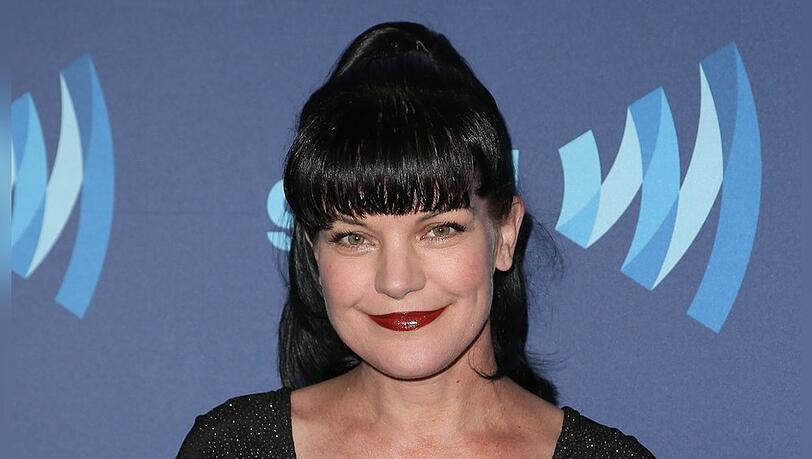 TV-Star Pauley Perrette auf dem roten Teppich.