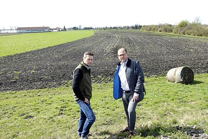 Hans Oberfranz (l.) sieht das SEM-Projekt kritisch. Hans Oberfranz (l.) sieht das SEM-Projekt kritisch.