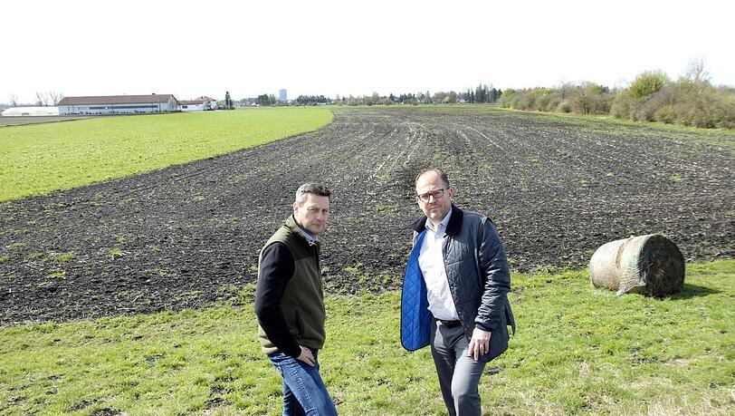 Hans Oberfranz (l.) sieht das SEM-Projekt kritisch. Hans Oberfranz (l.) sieht das SEM-Projekt kritisch.