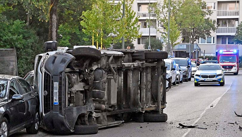 Wie es zu dem Unfall kam, ist derzeit noch unklar. Wie es zu dem Unfall kam, ist derzeit noch unklar.