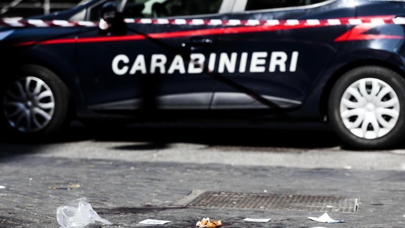 Ein Auto der Carabinieri steht in der Nähe eines Tatorts in Rom. Ein Auto der Carabinieri steht in der Nähe eines Tatorts in Rom.