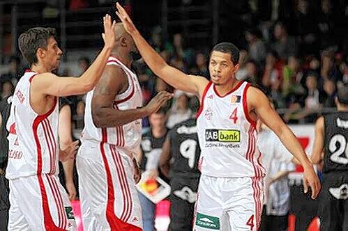 Unaufhaltsam Richtung Aufstieg: Jonathan Wallace (r.) und der FC Bayern