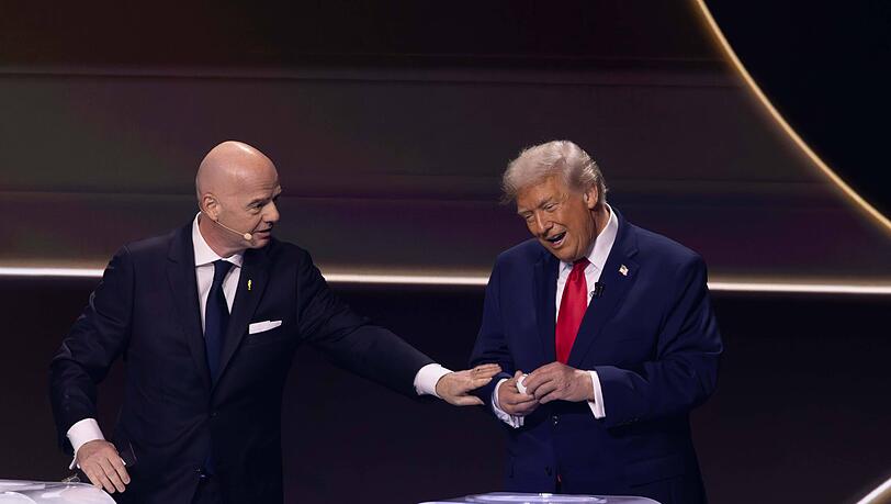 Durfte bei der WM-Auslosung als Losfee agieren: US-Pr&auml;sident Donald Trump.