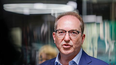 Bundesinnenminister Alexander Dobrindt (CSU) will mit Amtskollegen aus mehreren Nachbarstaaten über das Gemeinsame Europäische Asylsystem (GEAS) sprechen.