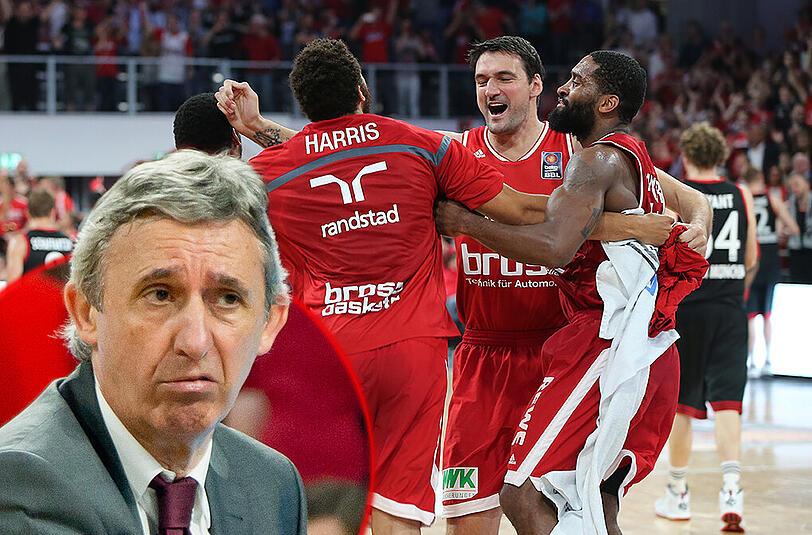 Während die Spieler von Bamberg feiern, müssen FCBB-Coach Svetislav Pe&scaron;iæ und seine Team eine bittere Niederlage verdauen!