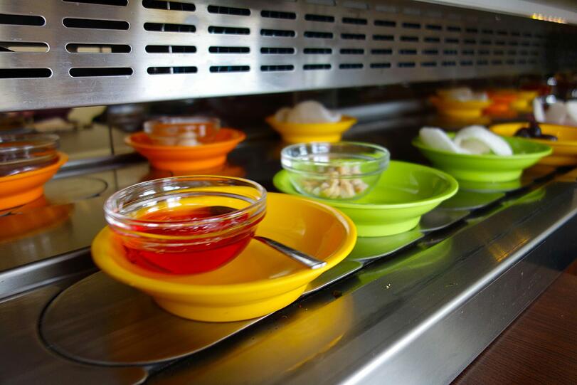 Auch die Desserts werden beim IFANG Running Sushi mit Wasser aus dem energieeffizienten Wasserreinigungssystem von aqua living® zubereitet.