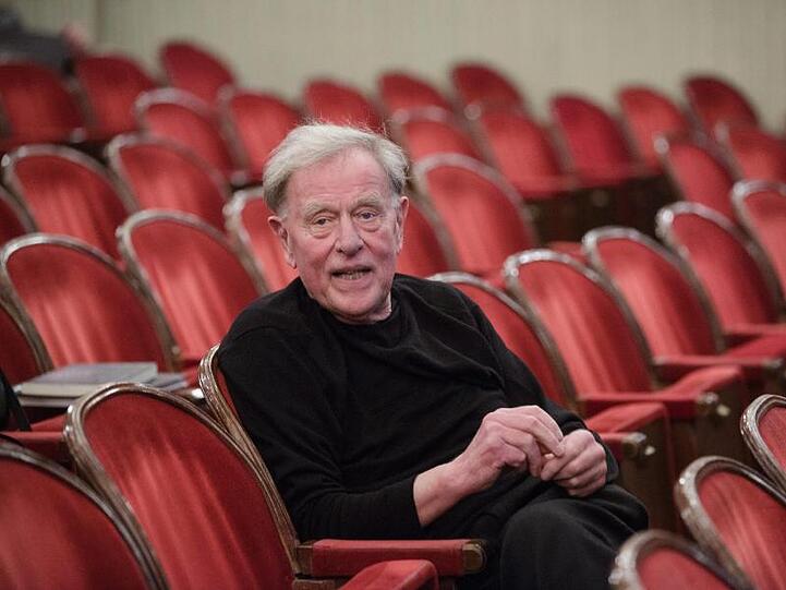 Theaterregisseur Claus Peymann im Burgtheater.