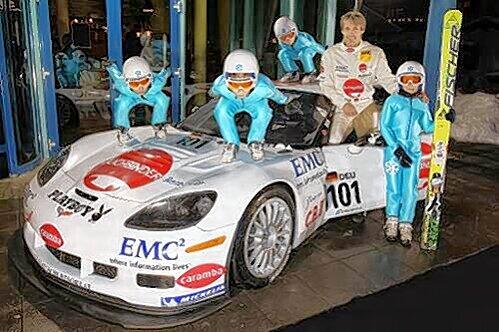 Deutschlands Skisprung-Legende Sven Hannawald und vier seiner Schneeflocken: Quirin, Manuel, Fabrice und Linus (v.l.).