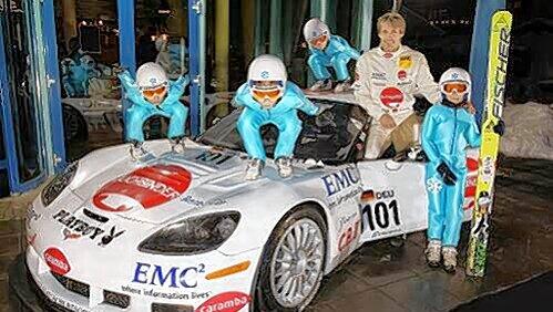 Deutschlands Skisprung-Legende Sven Hannawald und vier seiner Schneeflocken: Quirin, Manuel, Fabrice und Linus (v.l.). Deutschlands Skisprung-Legende Sven Hannawald und vier seiner Schneeflocken: Quirin, Manuel, Fabrice und Linus (v.l.).