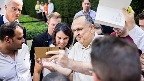 Ein Selfie für die Ewigkeit mit Annalena Baerbock.
