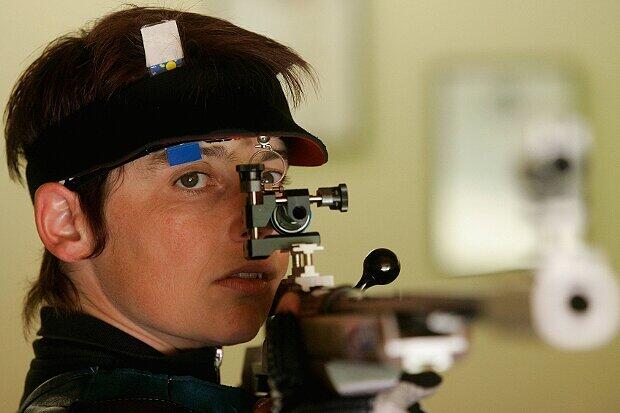 Platz 7 (5%), SONJA PFEILSCHIFTER, Schießen, HSG München: Die routinierte Sportschützin und siebenmalige Weltmeisterin nahm schon zum fünften Mal an Olympischen Spielen teil. Im Dreistellungskampf scheiterte sie in der Qualifikation.