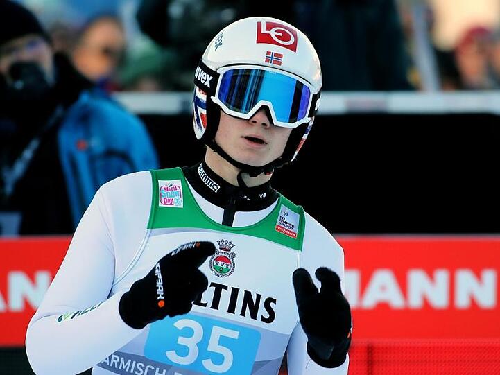 Marius Lindvik sprang im ersten Durchgang Schanzenrekord.
