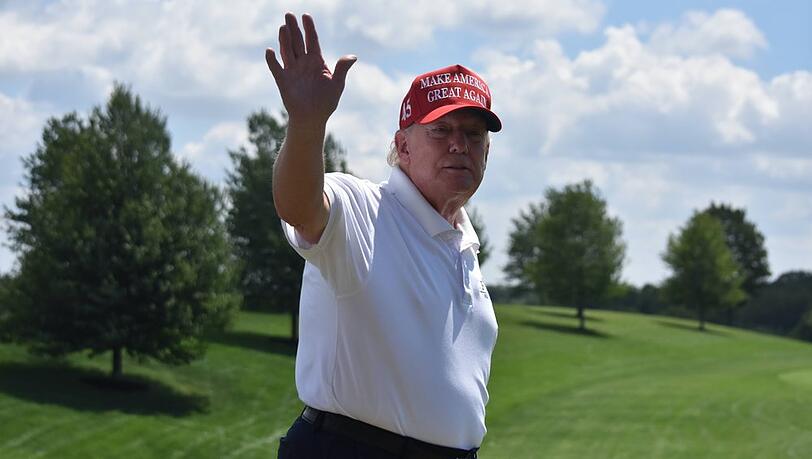 Donald Trump auf dem Golfplatz.