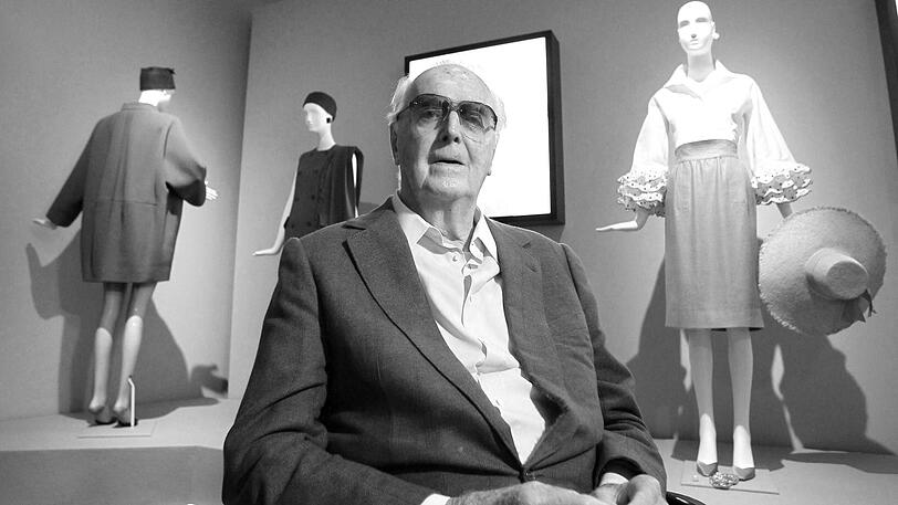 Hubert de Givenchy (91): Der französische Modeschöpfer und Designer starb am 10. März in Paris.