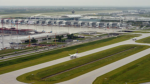 Ob die dritte Startbahn am Münchner Flughafen in den nächsten Jahren gebaut wird ist fraglich. Bisher hat das Projekt 236 Millionen Euro gekostet. (Archivbild)