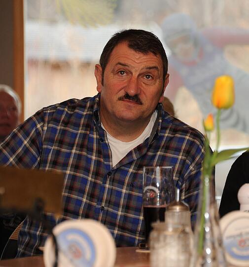 Skeptischer Blick von Papa Riesch.