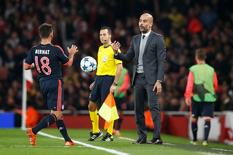 JUAN BERNAT: NOTE 3.
Spielte in Halbzeit eins vor Bayerns Trainerbank und bekam sämtliche Korrekturen oder Rüffel direkt von Pep mitgeteilt. Insgesamt solide und unauffällig, was für einen Außenverteidiger okay ist.