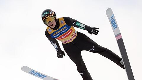 Ryoyu Kobayashi führt die Gesamtwertung der Vierschanzentournee an.