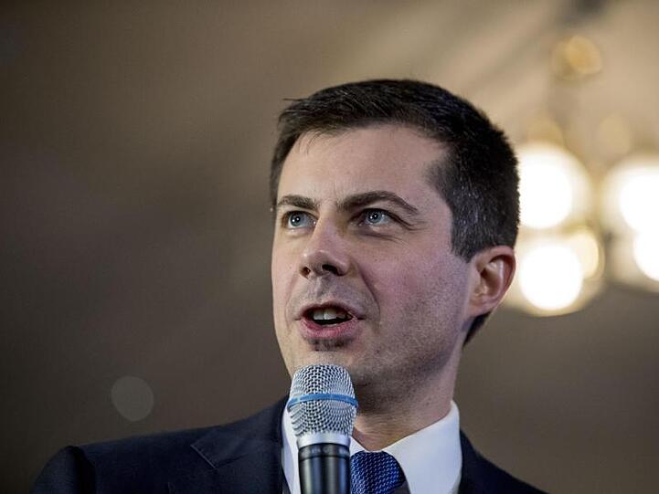 Pete Buttigieg spricht bei einer Wahlkampfveranstaltung.